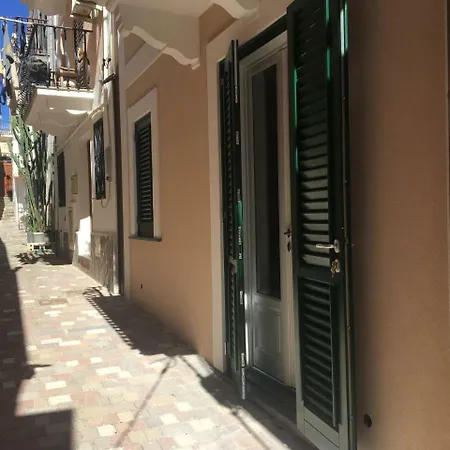 Il Castello * Λίπαρι