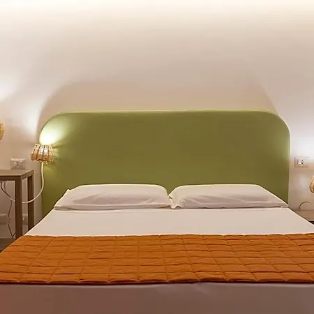 Il Castello 4* ليباري