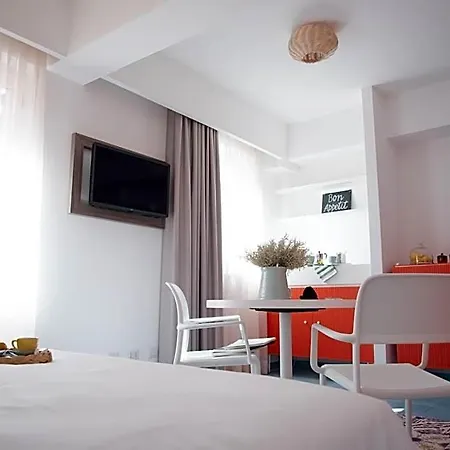 Il Castello 4* ليباري